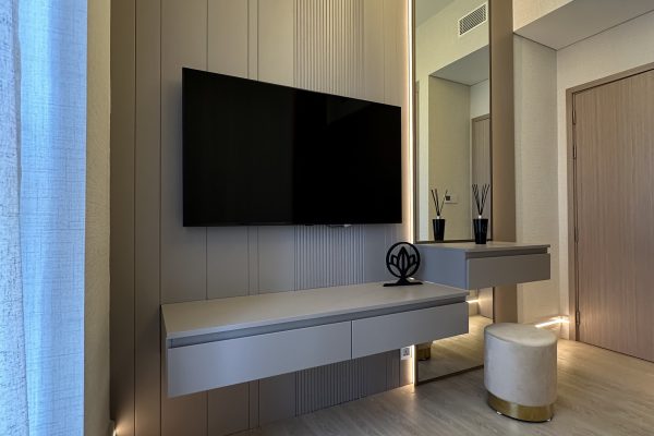 TV UNIT DOWNTOWN 8 IMG 8602