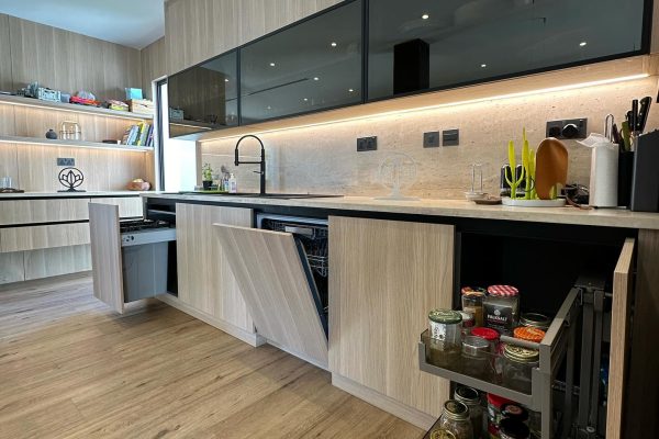 cordoba.ae 1735364984052