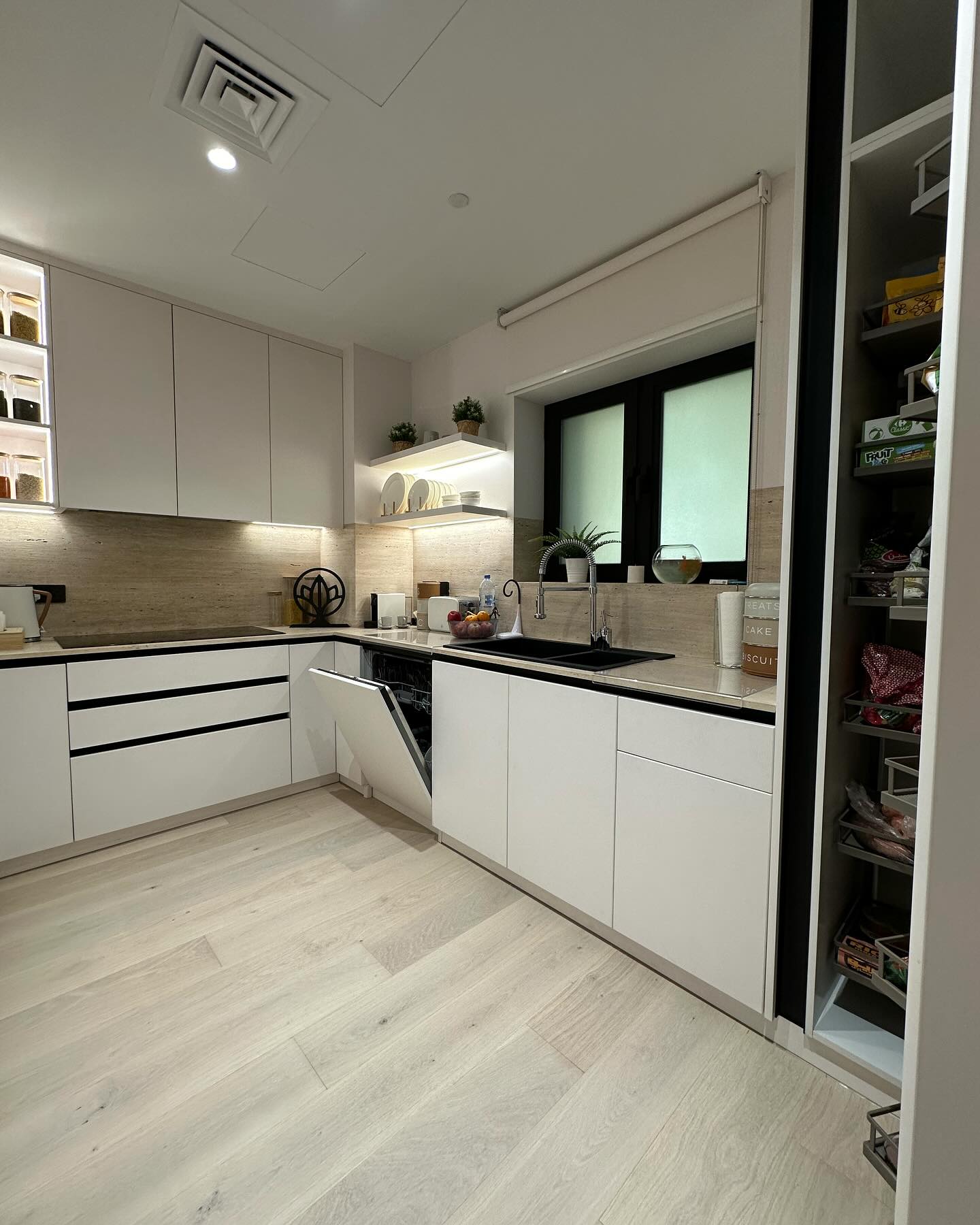 KITCHEN SOUK AL BAHAR 8 KITCHEN SOUK AL BAHAR - Image 6