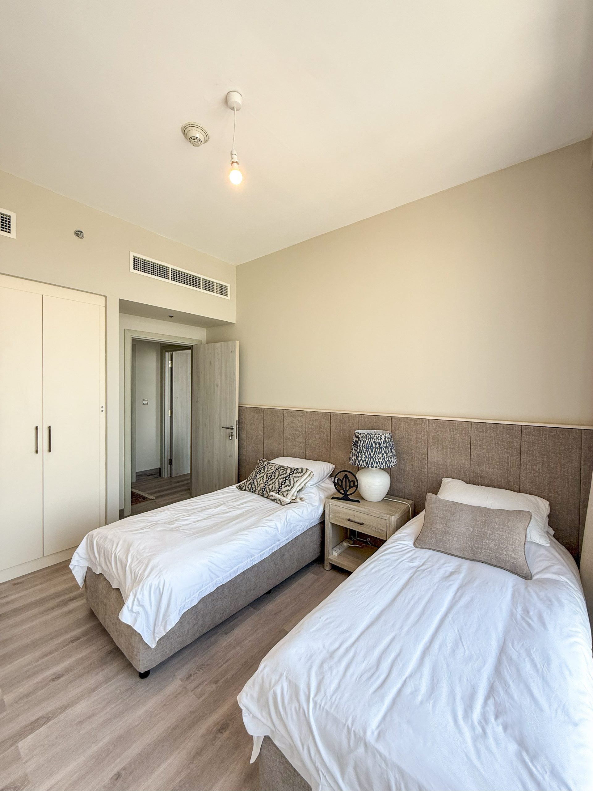 BEDROOM CREEK 5 BEDROOM CREEK - Image 3