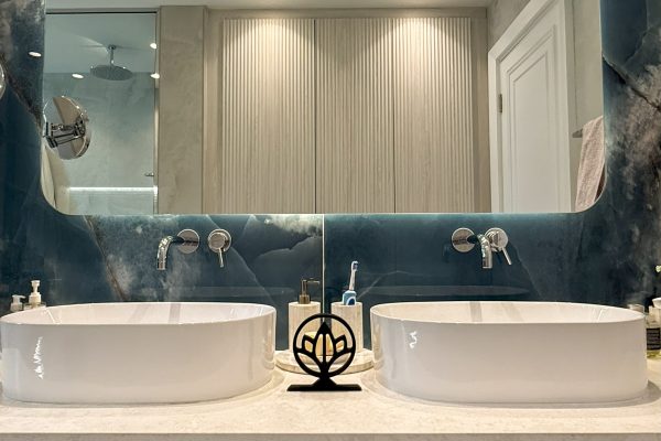 Stylish Vanity I Walnut Joinery & Backlit Mirror In Jumeriah Park