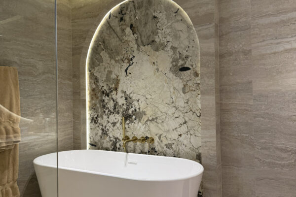 Premium Bathroom Cabinetry | Seamless Oak Veneer & Fluted Wood Accents 9 14