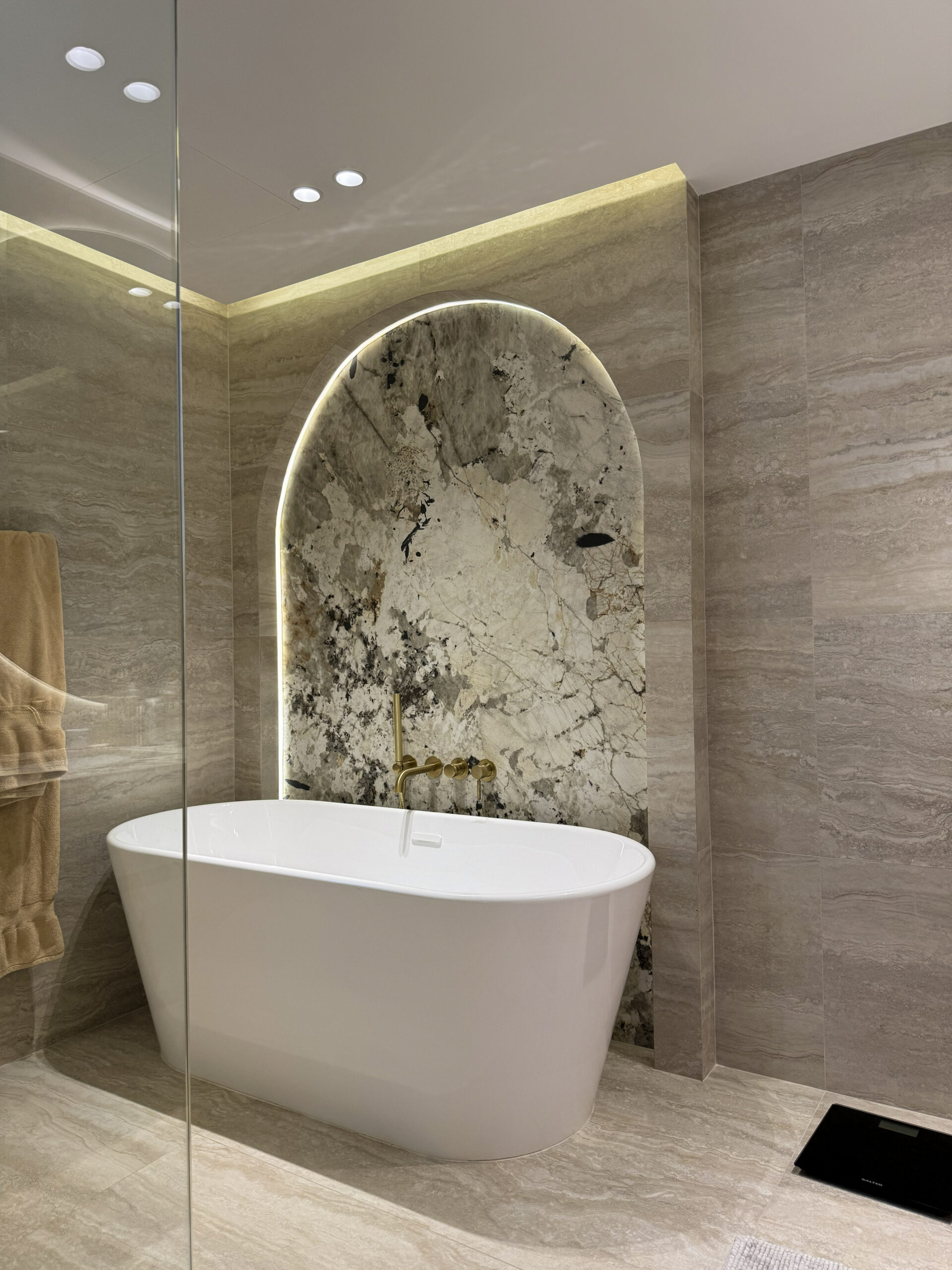 Premium Bathroom Cabinetry | Seamless Oak Veneer & Fluted Wood Accents 4 Premium Bathroom Cabinetry | Seamless Oak Veneer & Fluted Wood Accents - Image 3