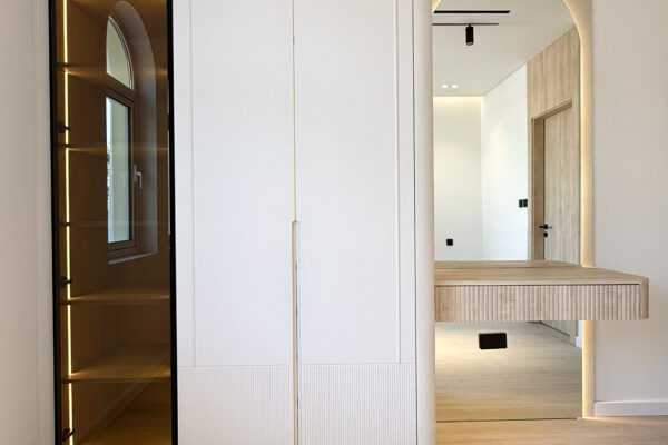 Alternative view of Tailor-Made Luxury l Custom Wardrobes Crafted to Perfection